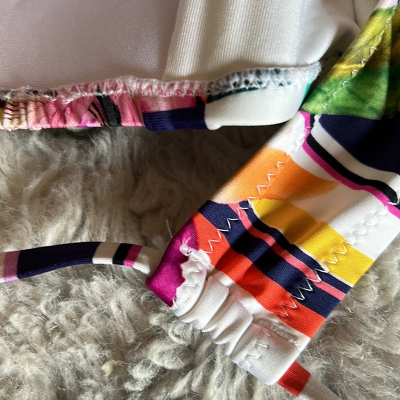 NWT Trina Turk bikini top Size 8 - Picture 7 of 11